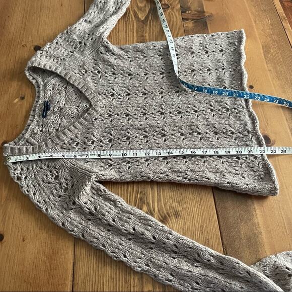 American Eagle Tan V Neck Sweater Open Knit Size Small - Picture 6 of 6